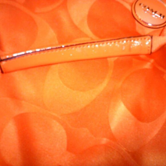 New Orange Coach Getaway Signature Nylon Packable Weekender Tote - Picture 8 of 8